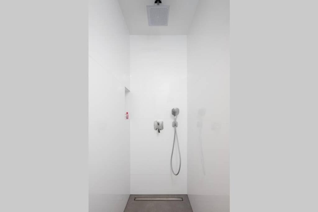 Holiday In Bol **** Green Apartment Luaran gambar